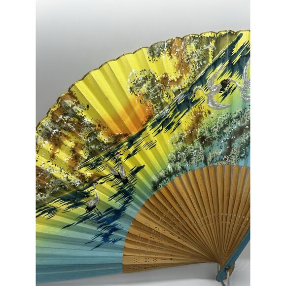 Vintage Oriental Wood & Paper Hand-Painted Folding Hand Fan Swans Flowers Rare - Picture 2 of 9